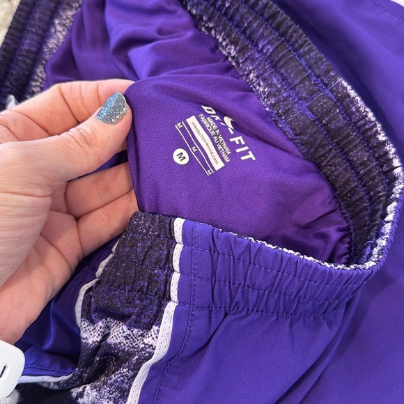 Nike shorts! - Picture 6 of 6